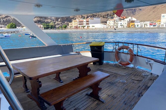 3 hrs Boat Excursion for whale watching from Valle GR (La Gomera) - Getting on the water from Valle Gran Rey: what 3 hours really means
