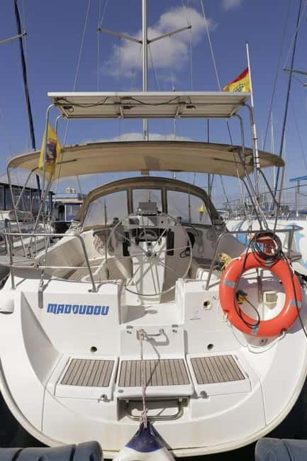 3h Whale Watching Share Tour Beneteau Oceanis 440 - Food and cold drinks onboard: included, and usually simple