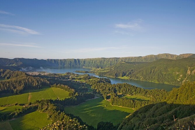 Full Day Sete Cidades with Whale Watching at Mosteiros - Muro das Nove Janelas: the nine-window wall and why it matters