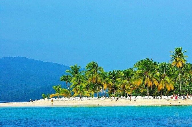Full-day Whale watching Tour in Samana Bay from Punta Cana - Cayo Levantado: Your Beach Reset (and the Stuff You Can’t Ignore)