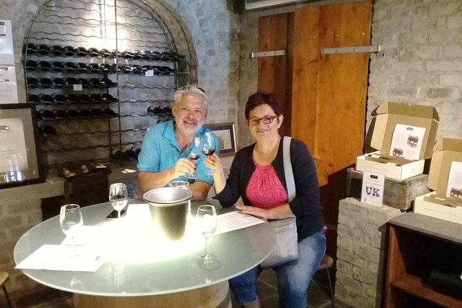 Hermanus Whale Coast Wine Tour (Cape To Grape Wine Tours) - Hermanus Town and the Old Harbour: Where Whales Enter the Story