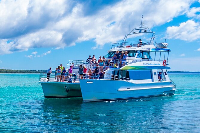 Jervis Bay Whale Watching Tour - From Field Street to the marine park: your start in Huskisson