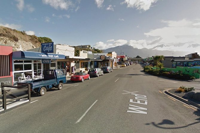 Kaikoura Whale Watch Day Tour from Christchurch - Kaikōura time on land: the Why Not Cafe stop, lunch, and the beach break