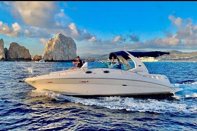 Los Cabos Private Yacht Whale Watching & Drinks - Up to 18 Guests - The Arch of Cabo and photo stops with real photo angles