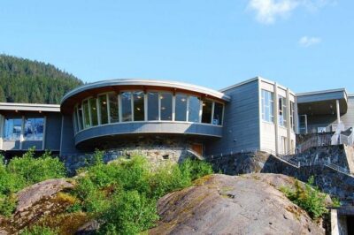 Mendenhall Glacier Visitor Center and Ultimate Whale Watch Combo - The Boat Ride from Auke Bay Harbor: Heated Comfort for Cold, Wet Wildlife Time