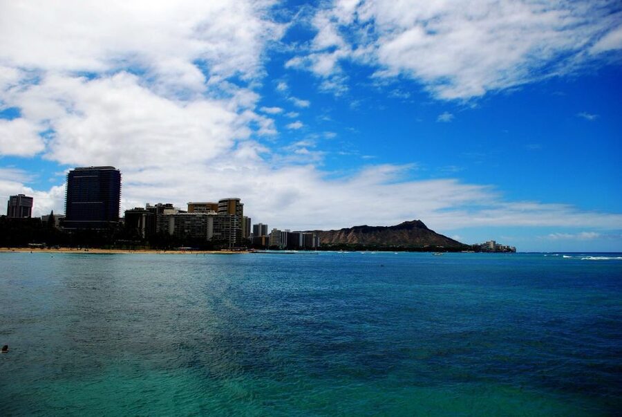 Oahu: Waikiki Eco-Friendly Afternoon Whale Watching Trip - Diamond Head views and the “right side” of Waikiki