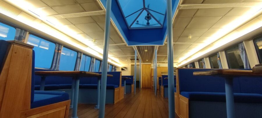 Reykjavik: Whale & Marine Adventure Tour - On board comforts: heated cabin, deck time, and Wi‑Fi