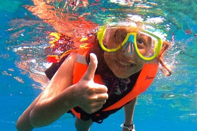 Snorkel with whale sharks includes equipment & transportation - Breakfast, lunch, and included gear: what you save (and what to prepare)