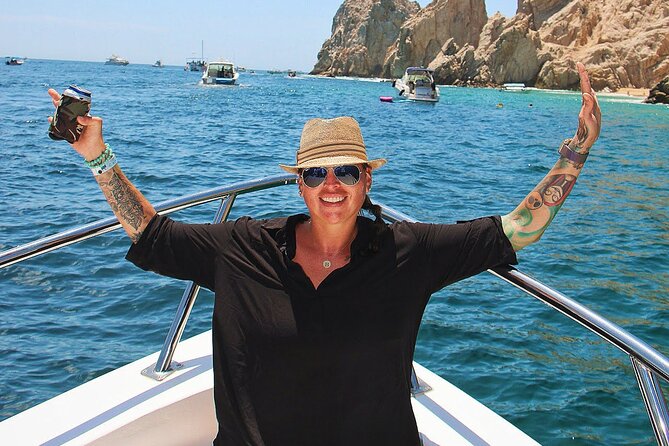 Snorkeling and whale watching Tour in Cabo - Service, size, and the RogerSEABREEZE factor