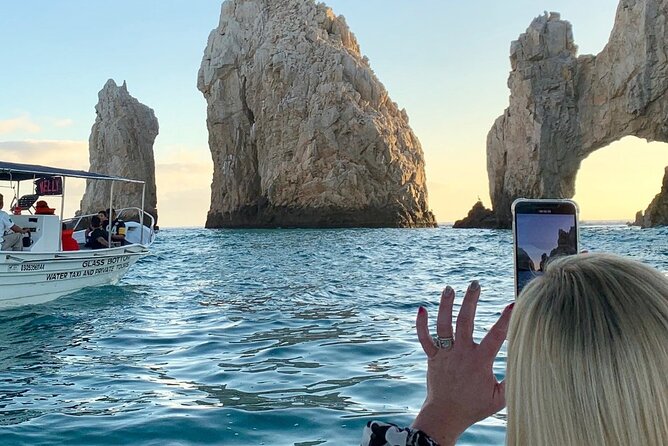 Sunset Whale Cruise in Cabo San Lucas - Food and Drink on Board: Wine, Appetizers, and Beer