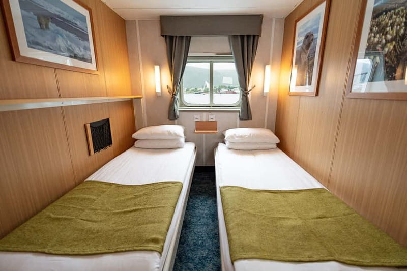 Tromsø: 24hr Northern Lights & Whale Watching Cruise - Food on Board: More Than Included, Actually Thought Through