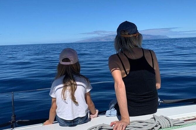 Whale and Dolphin Watching Yacht Trip in Puerto Colon - Onboard Comfort Tips: how to feel good when the sea is moody