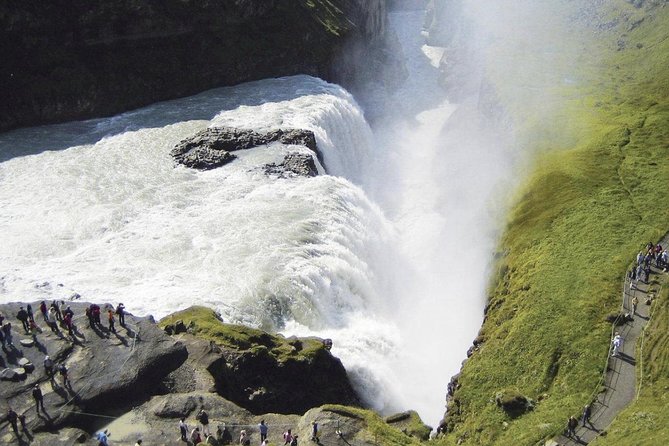 Whale Watching and Golden Circle Tour from Reykjavik - Þingvellir National Park and Alþingi: where geology meets politics