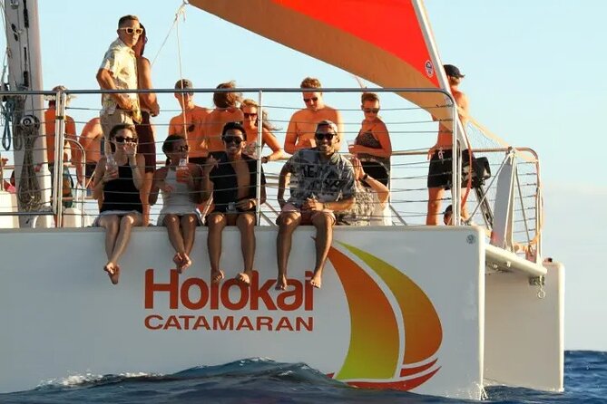 Whale Watching Sail in Honolulu with Open Bar - Practical tips to improve your chances of seeing humpbacks