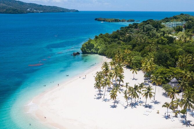 Whale Watching Tour in Samana - Cayo Levantado (Bacardi Island): beach time with real Caribbean water